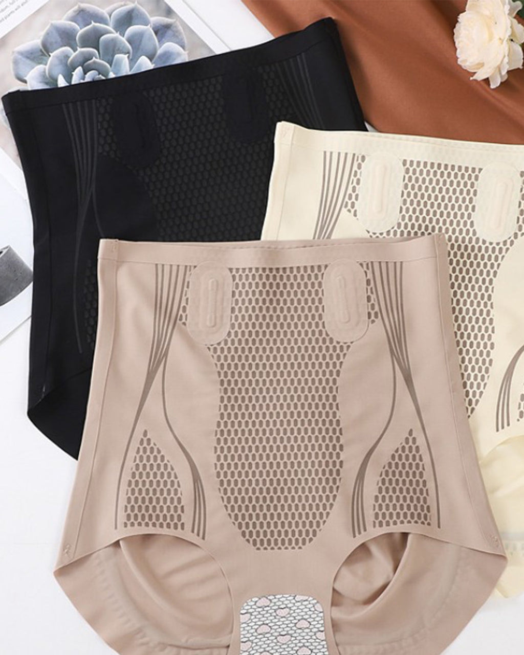 Braga reductora de cintura alta con control abdominal y realce de glúteos