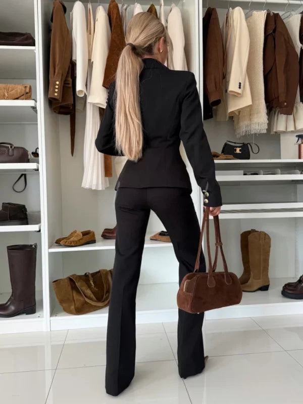 ICONIC SUIT – Elegancia que empodera