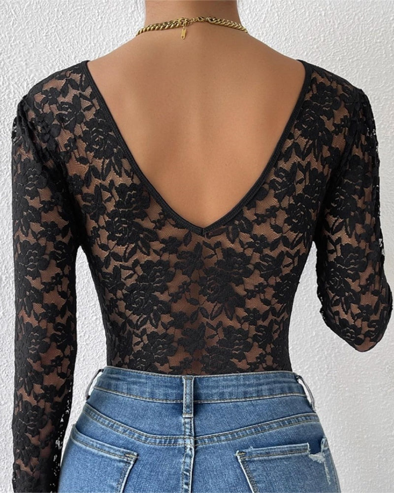 BODY DE ENCAJE FLORAL – ELEGANCIA Y SEDUCCIÓN EN UNA SOLA PIEZA